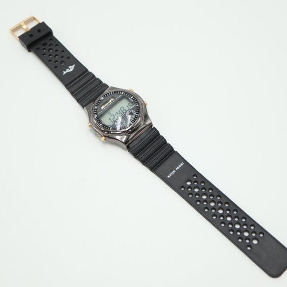 Vintage Digital Sports Watch 39mm Alarm Chrono Black Strap with New Battery - Picture 14 of 16